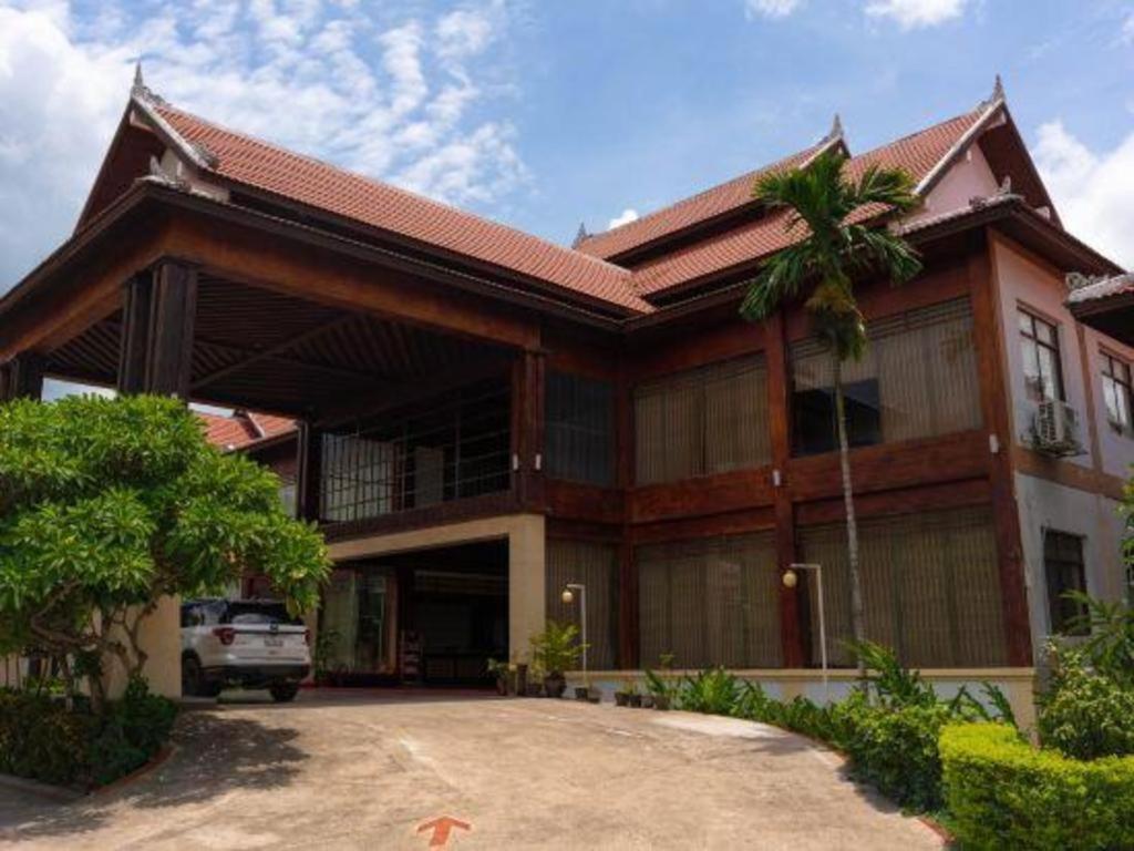 Xishuangbanna Hotel Managed By Xandria Hotel Luang Prabang Exterior photo